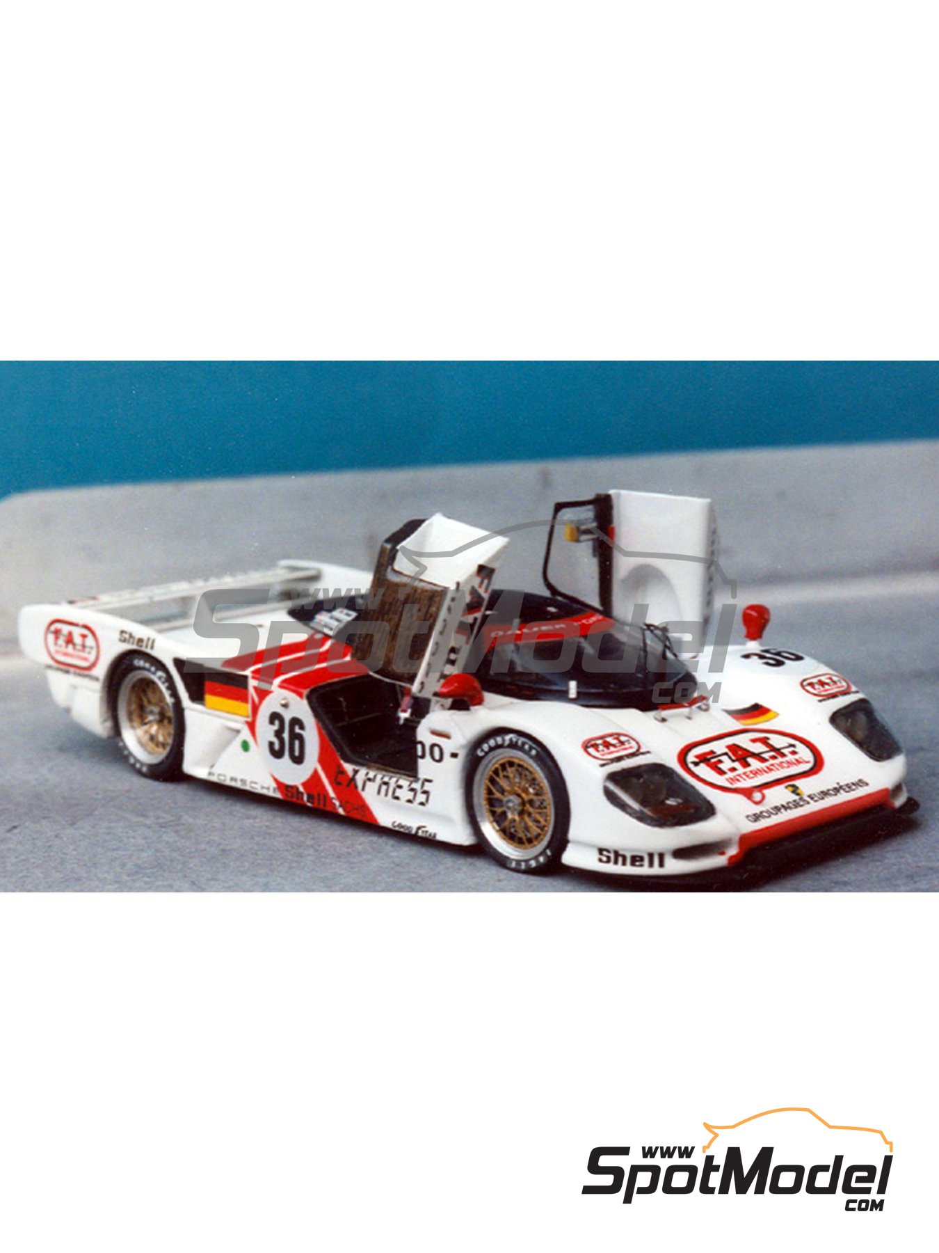 Dauer Porsche 962 GT - 24 Hours Le Mans 1994. Car scale model kit in 1/43  scale manufactured by Renaissance Models (ref. 008)